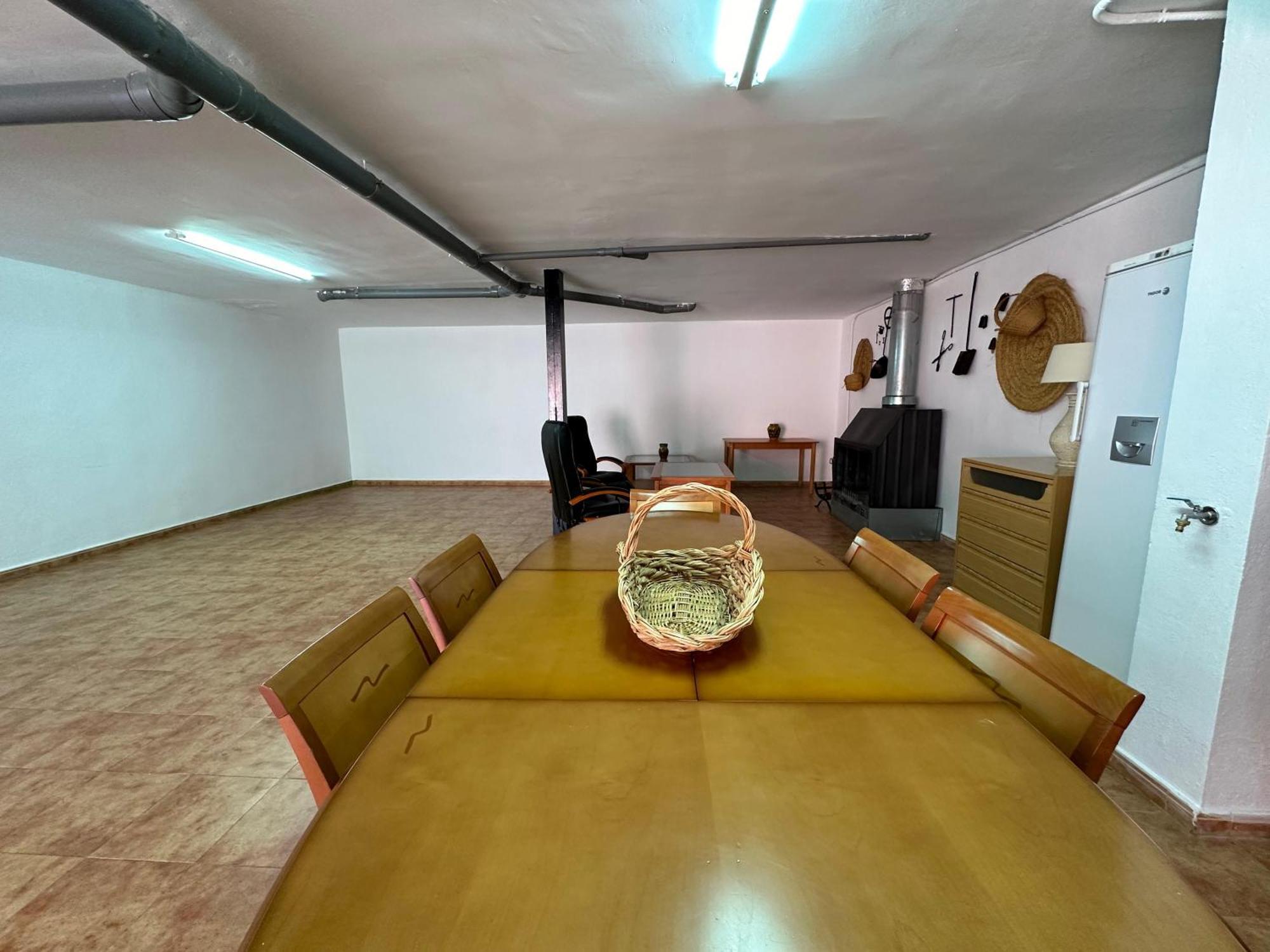 הוילה לינארס Casa Grande De Tres Plantas Con Parking Gratis מראה חיצוני תמונה