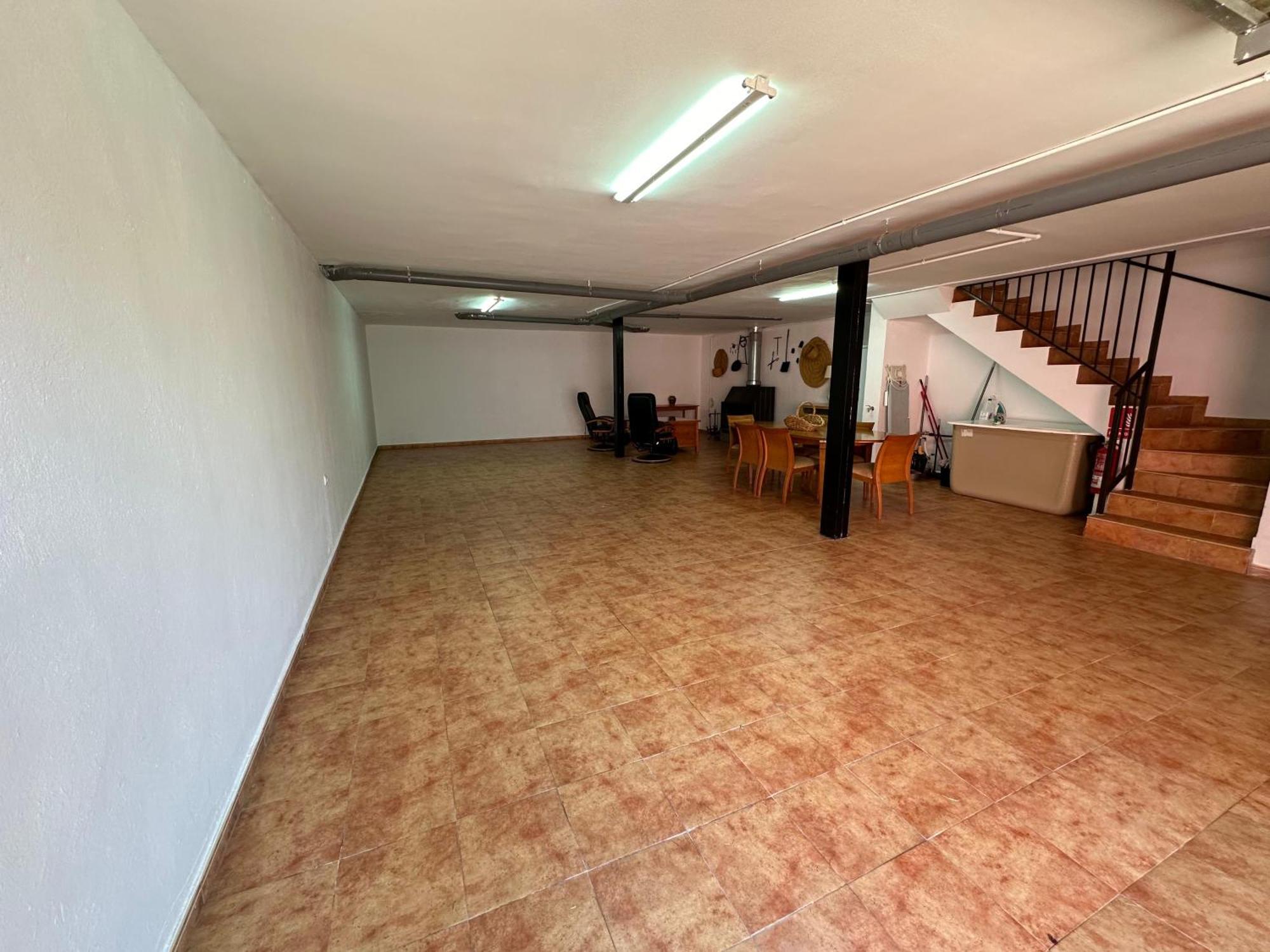 הוילה לינארס Casa Grande De Tres Plantas Con Parking Gratis מראה חיצוני תמונה